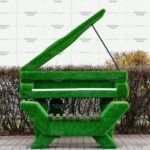 Топиари композиция рояль Мариэля с лавочкой - газон Eco+